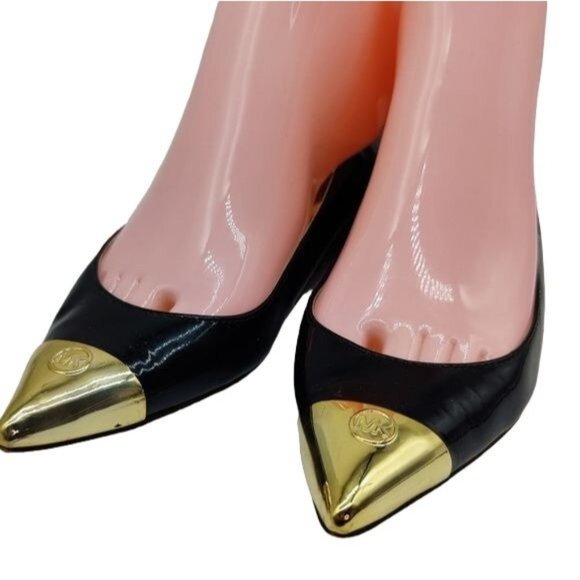 Michael Kors Black Patent Leather Flats Gold Pointed Toe Size 5 - Picture 1 of 5